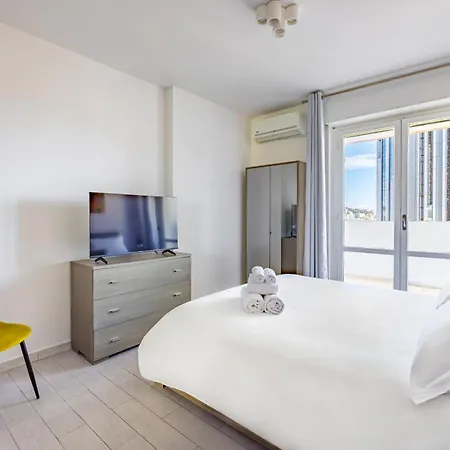 Casa Kenzo With Parking By Napoliapartments *