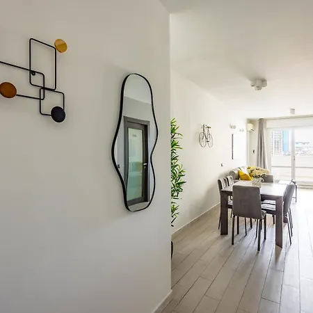 Casa Kenzo With Parking By Napoliapartments * نابولي