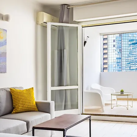Casa Kenzo With Parking By Napoliapartments شقة