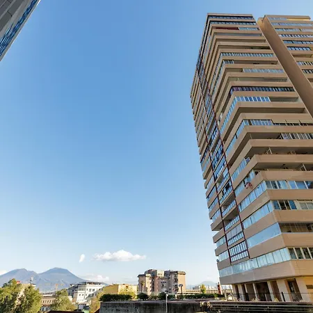 Casa Kenzo With Parking By Napoliapartments شقة *