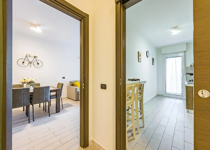 Casa Kenzo With Parking By Napoliapartments *