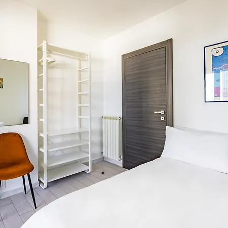 アパート Casa Kenzo With Parking By Napoliapartments